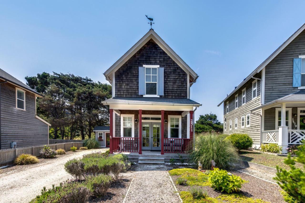 Dog Paddle Villa Lincoln City Exterior photo