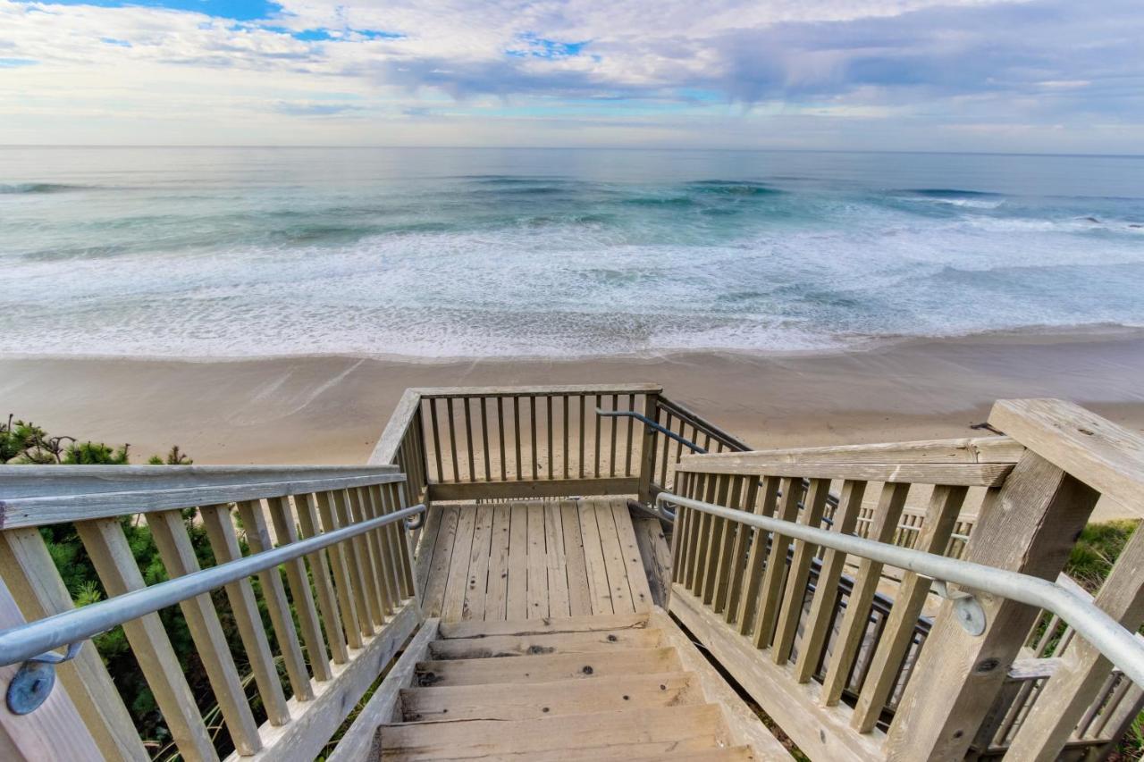 Dog Paddle Villa Lincoln City Exterior photo
